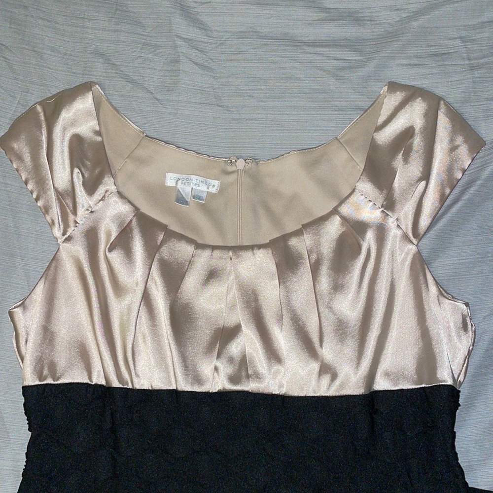 Dress - Picture 2 of 5